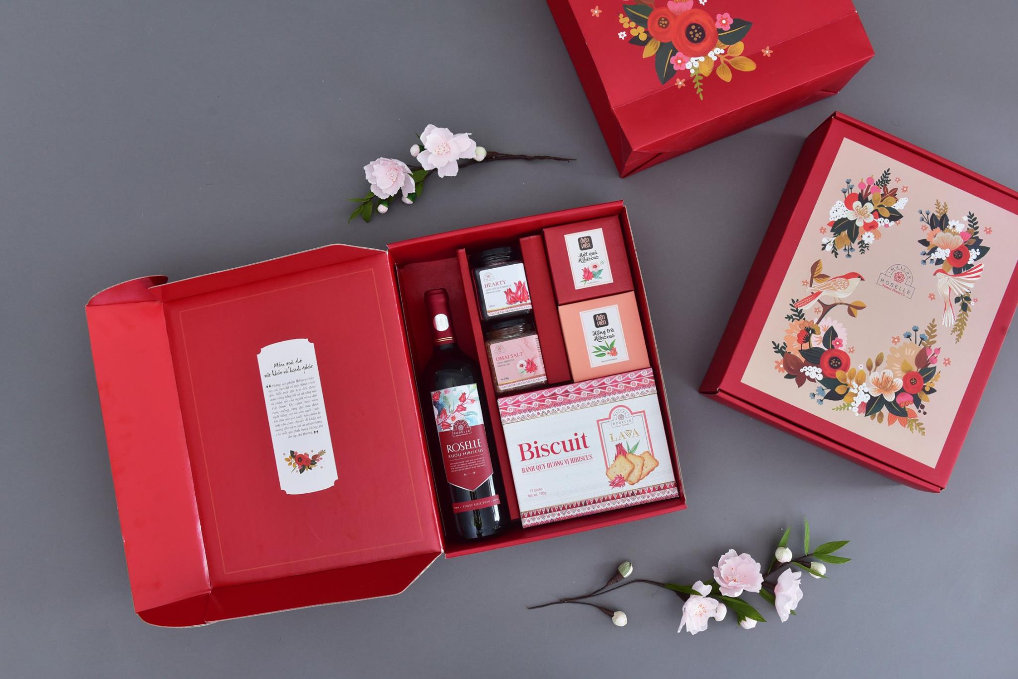 in-an-va-thiet-ke-hop-qua-tet-2024-6